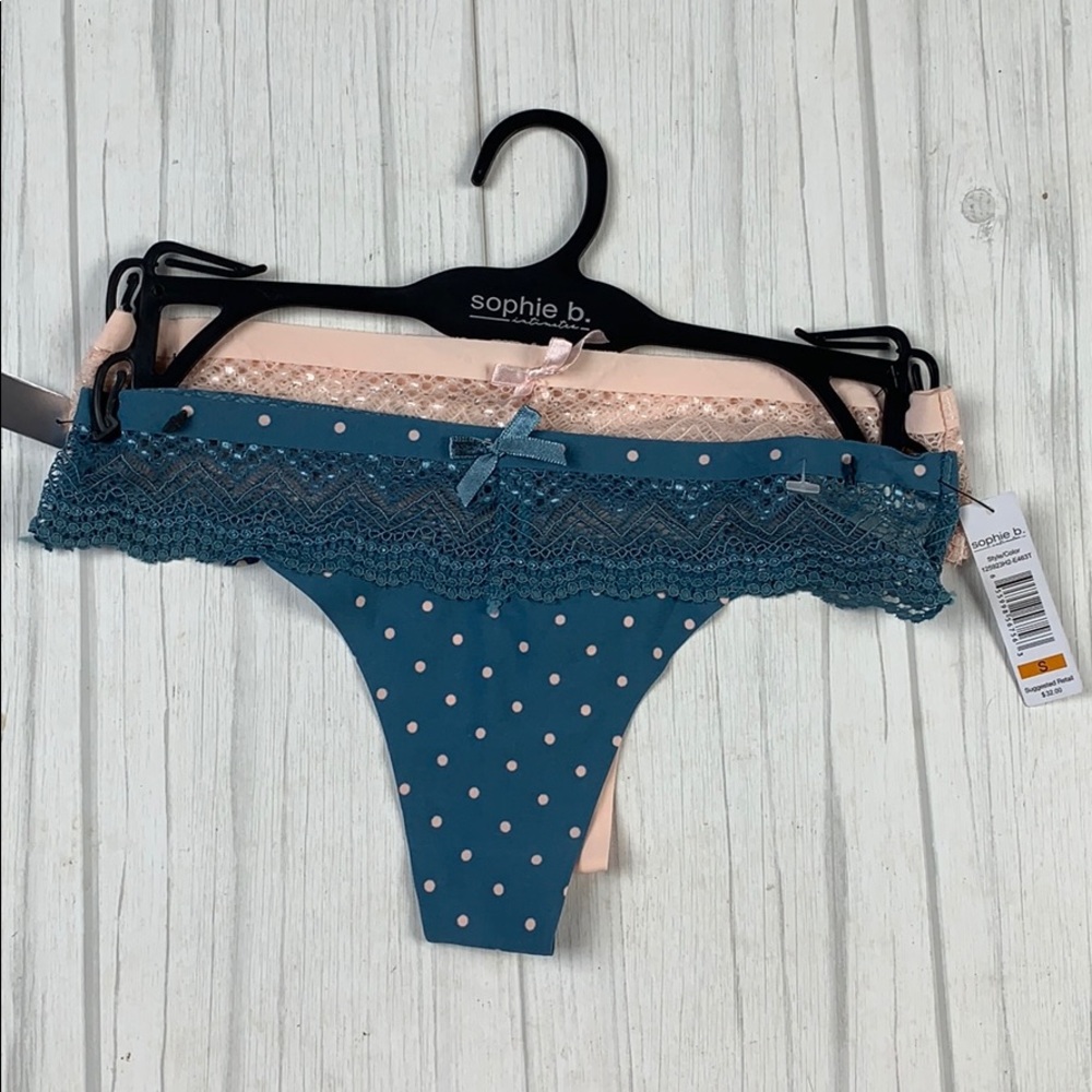 NWT Sophie b cute little lace trim thongs
